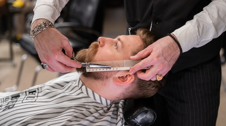 man beard grooming